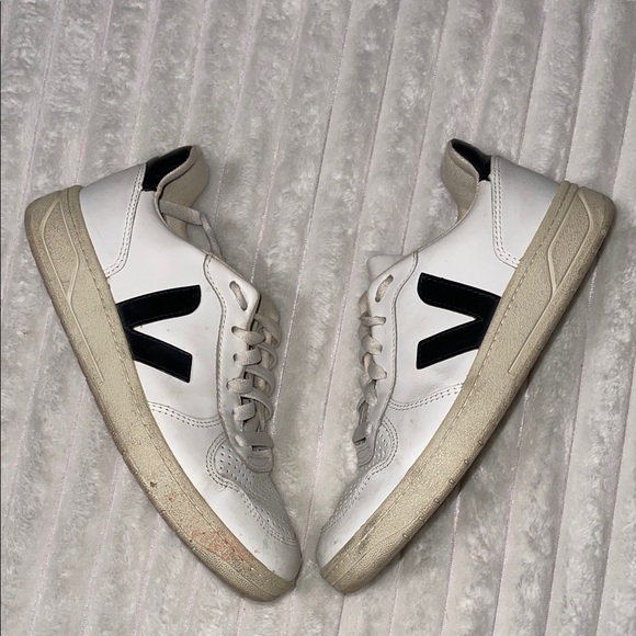 Veja Shoes - Veja Sneakers | Size 7 Women